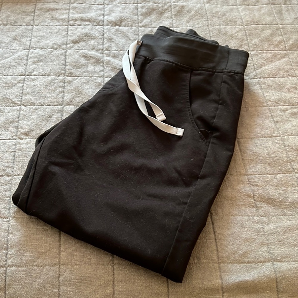 FIGS scrub pants